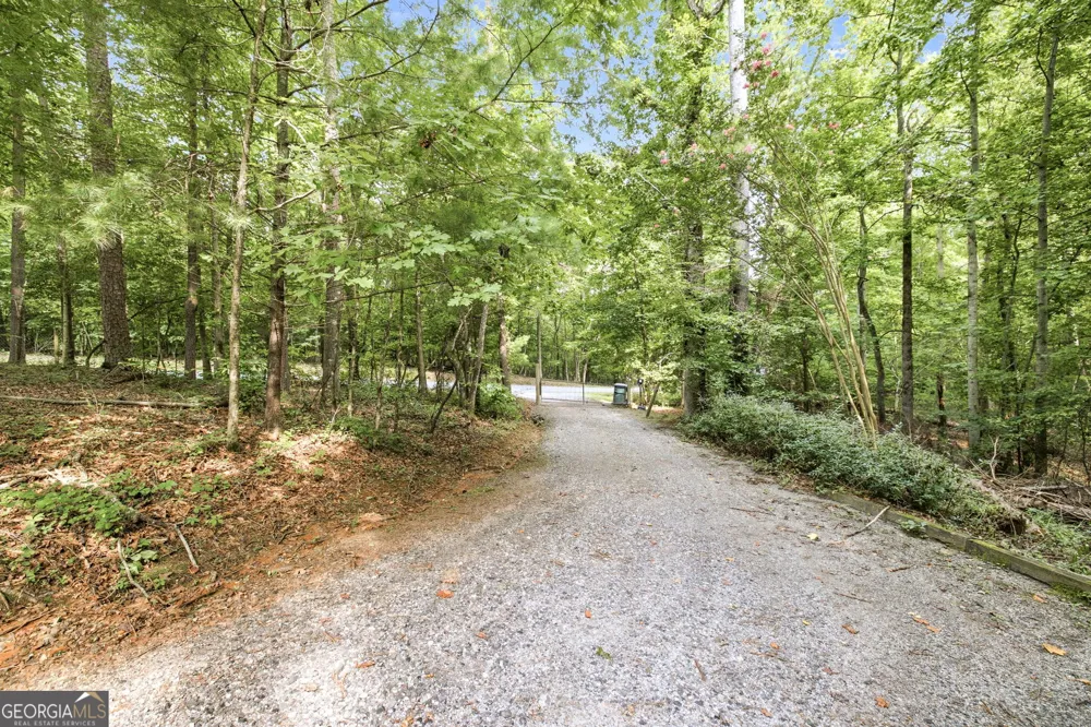 975 Chattahoochee WAY Cornelia, GA 30531