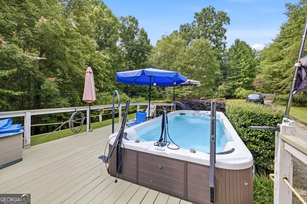 975 Chattahoochee WAY Cornelia, GA 30531