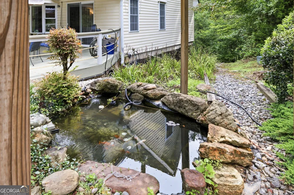 975 Chattahoochee WAY Cornelia, GA 30531