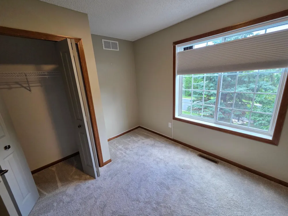 18442 Lafayette Way #628E Lakeville, MN 55044