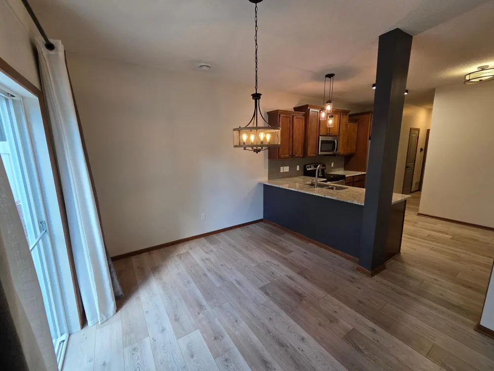 18442 Lafayette Way #628E Lakeville, MN 55044