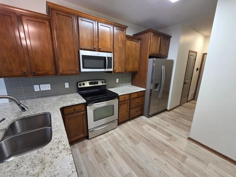 18442 Lafayette Way #628E Lakeville, MN 55044