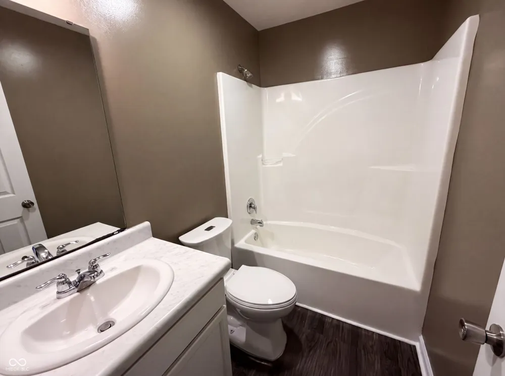 8196 Alyssum Drive Plainfield, IN 46168