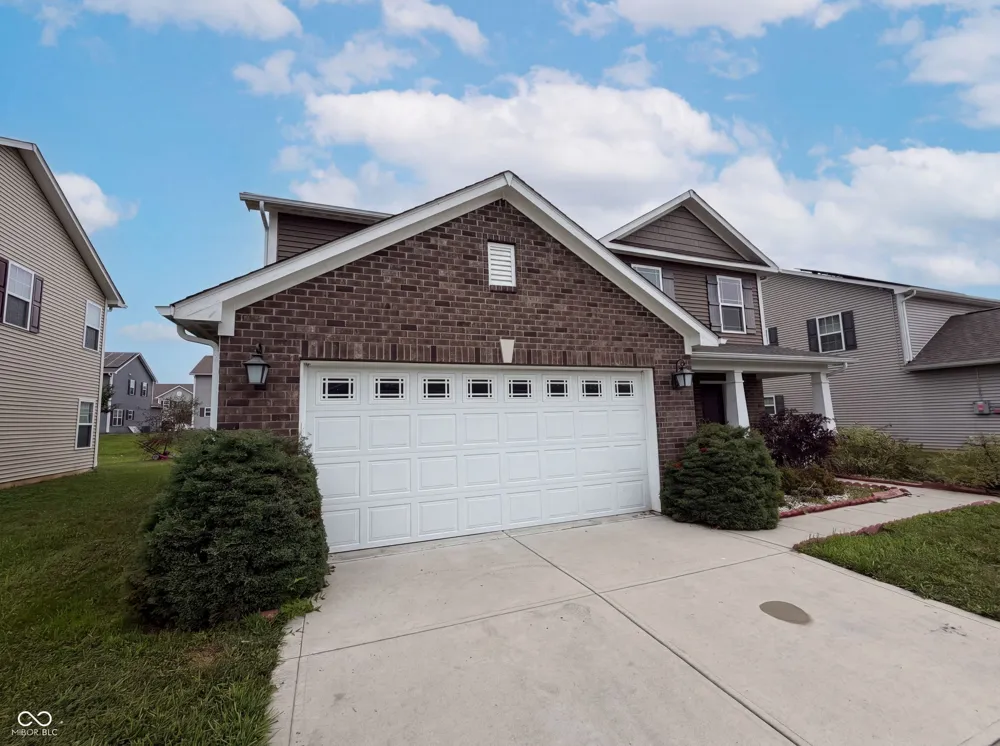 8196 Alyssum Drive Plainfield, IN 46168