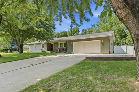 636 Shady Creek Circle