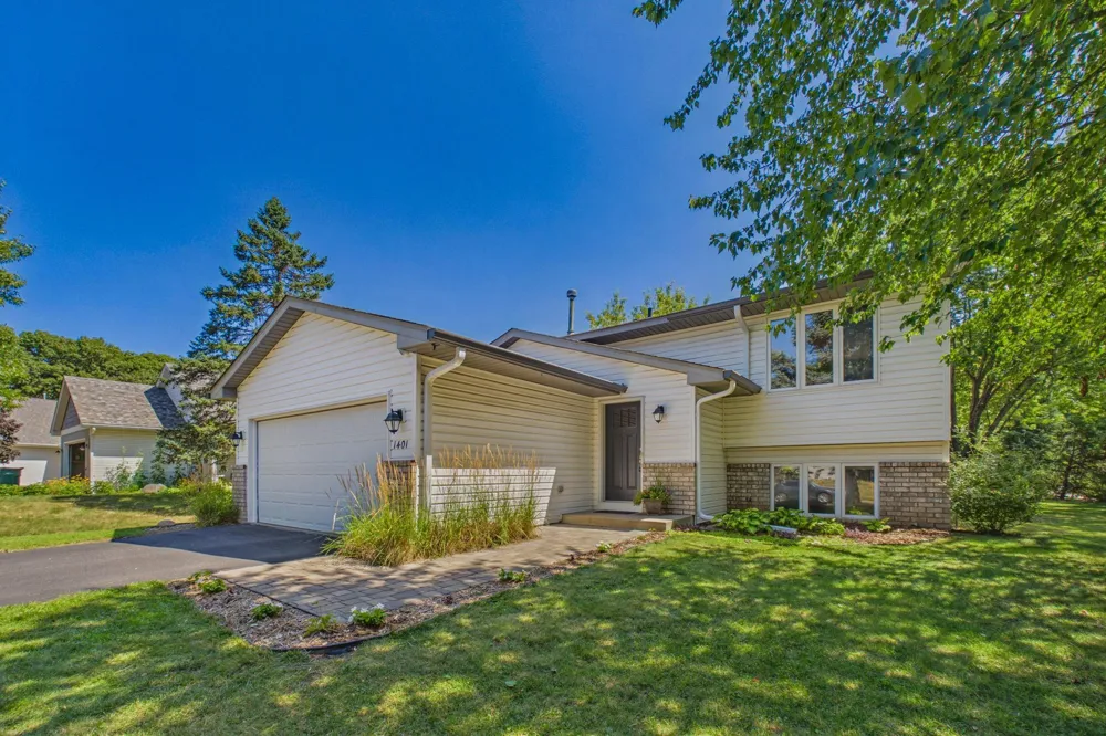 1401 Driving Park Road Stillwater, MN 55082