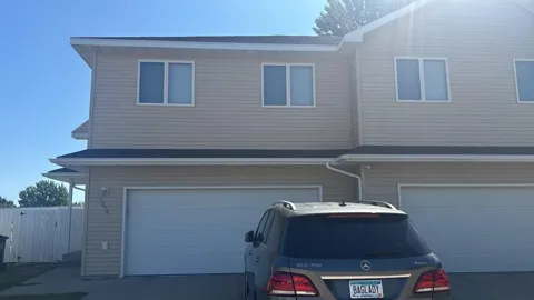 1058 Selkirk Circle