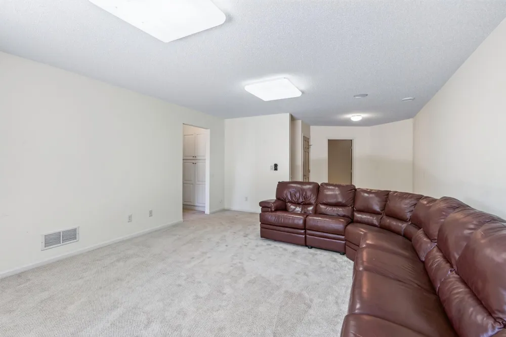 8808 Preserve Trail Savage, MN 55378