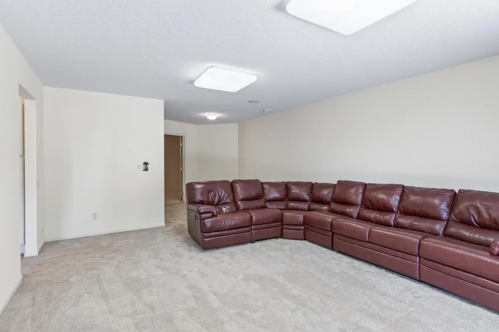 8808 Preserve Trail Savage, MN 55378