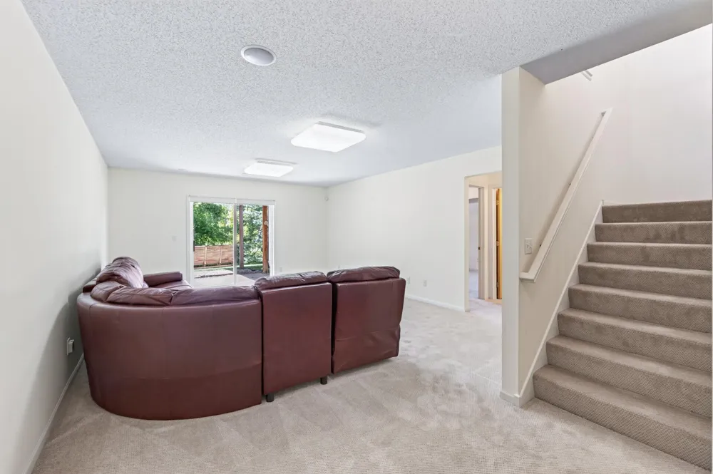 8808 Preserve Trail Savage, MN 55378