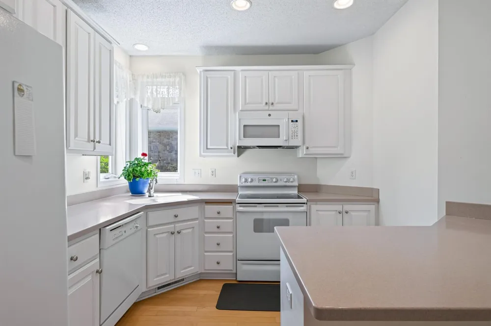 8808 Preserve Trail Savage, MN 55378