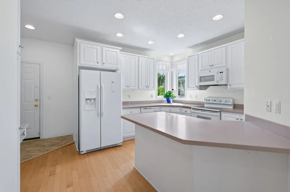 8808 Preserve Trail Savage, MN 55378