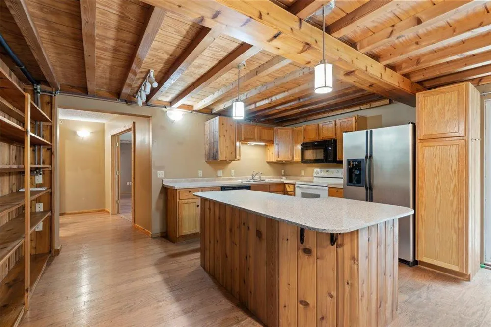 5457 Erin Road Brainerd, MN 56401