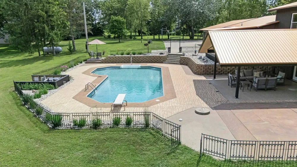 N15648 W Prairie Road Trempealeau, WI 54661