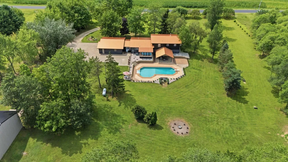 N15648 W Prairie Road Trempealeau, WI 54661