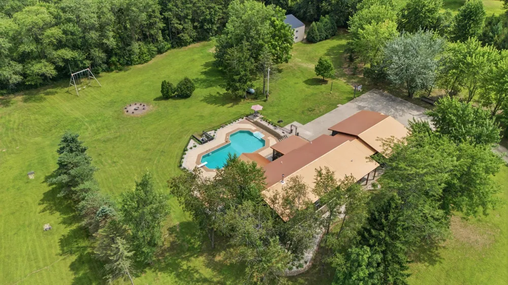 N15648 W Prairie Road Trempealeau, WI 54661