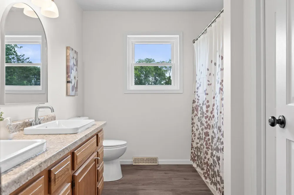 N15648 W Prairie Road Trempealeau, WI 54661