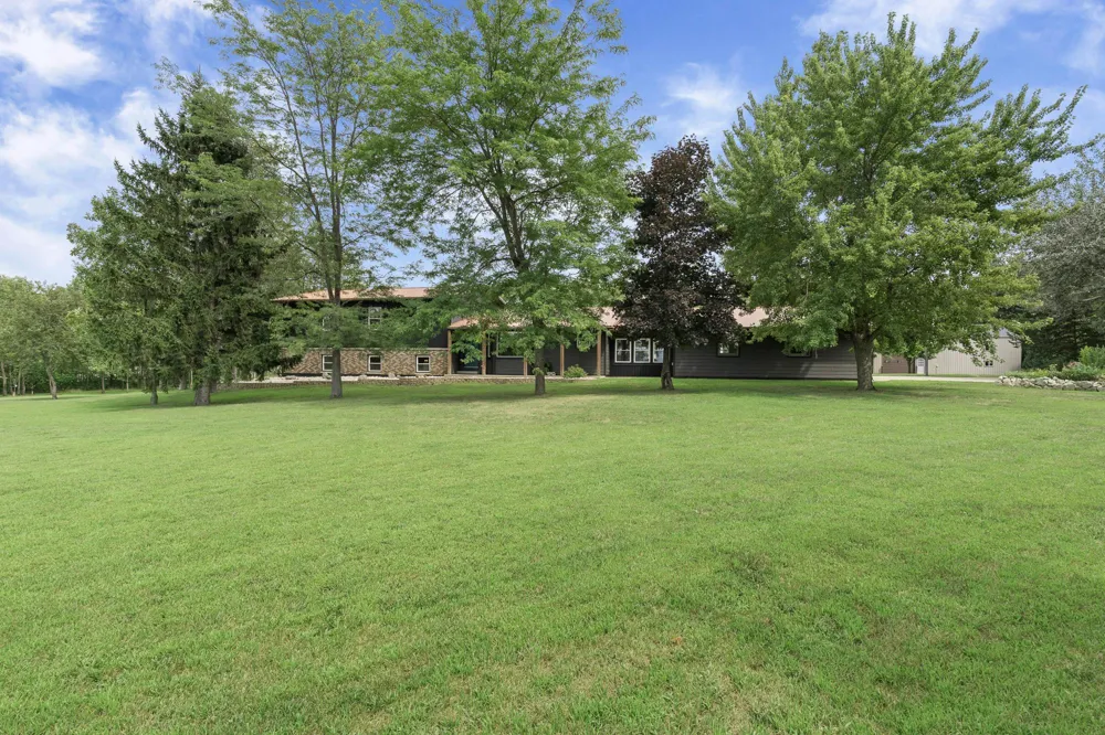 N15648 W Prairie Road Trempealeau, WI 54661