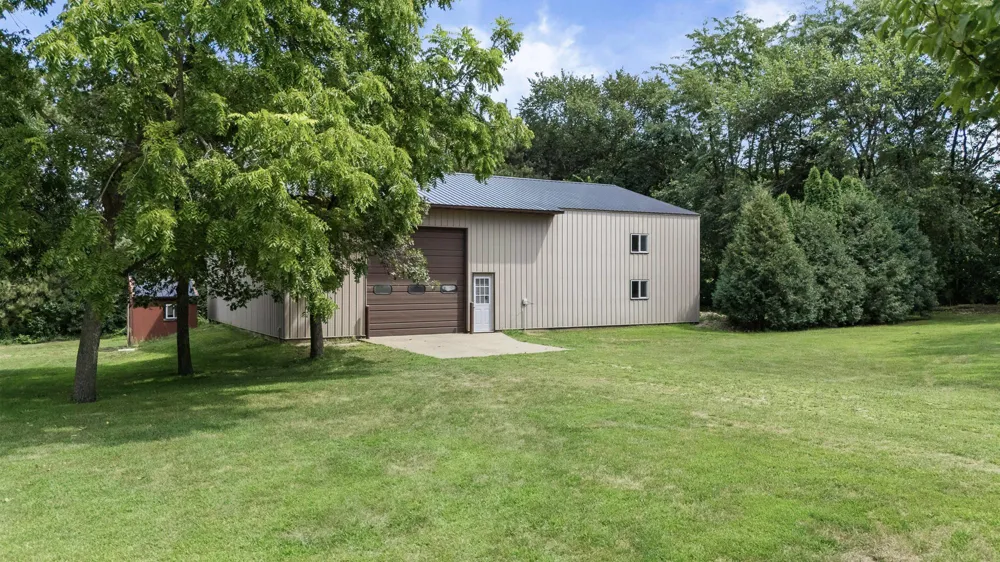 N15648 W Prairie Road Trempealeau, WI 54661