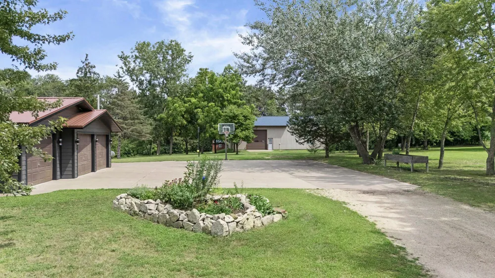 N15648 W Prairie Road Trempealeau, WI 54661
