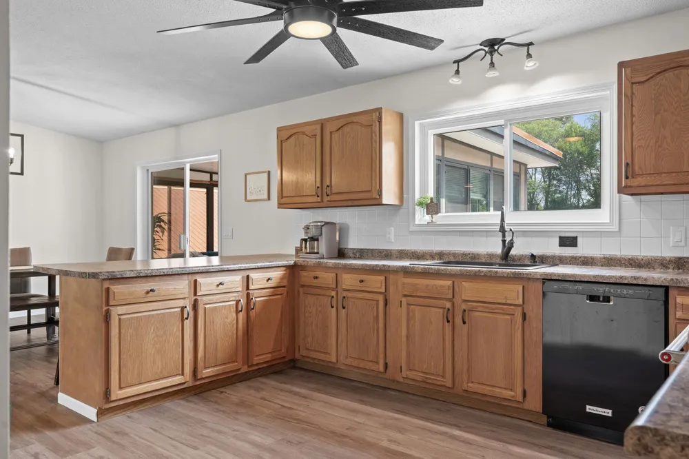 N15648 W Prairie Road Trempealeau, WI 54661