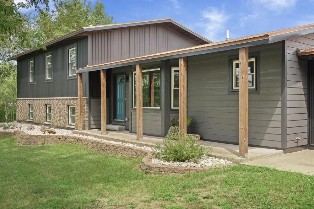 N15648 W Prairie Road Trempealeau, WI 54661