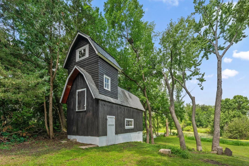 13701 186th Avenue NW Elk River, MN 55330