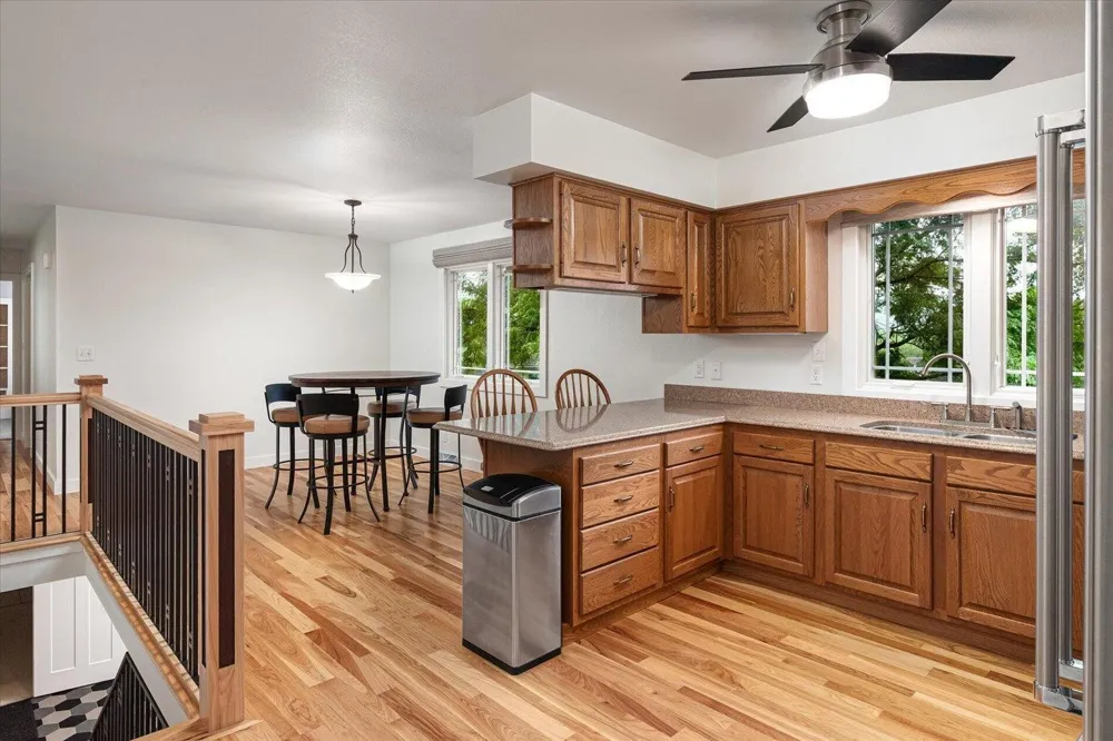4251 Paar Street La Crescent, MN 55947