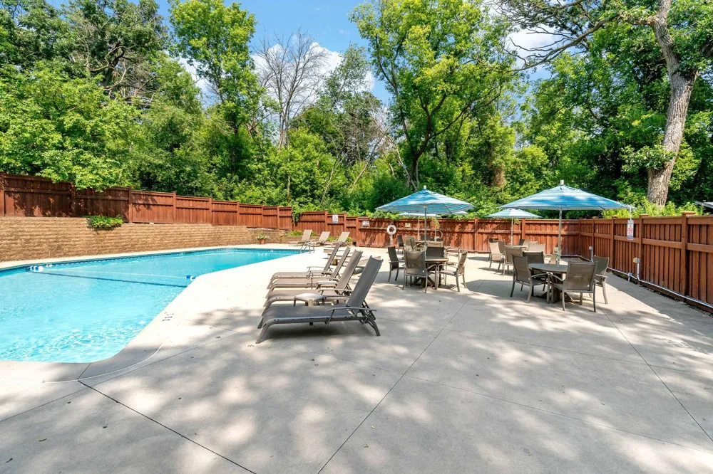 12708 Parkwood Drive Burnsville, MN 55337