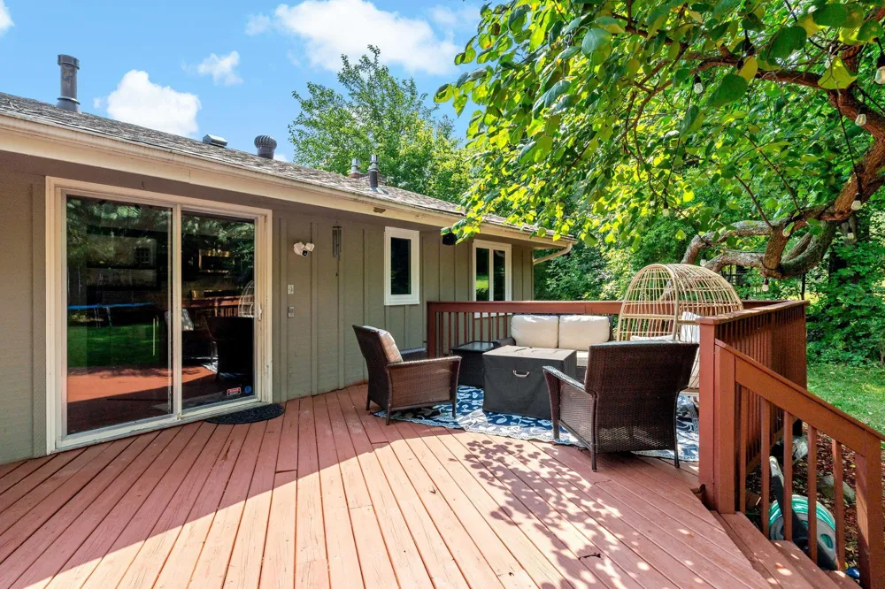 12708 Parkwood Drive Burnsville, MN 55337