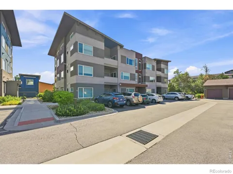 1316 Snowberry Lane #201