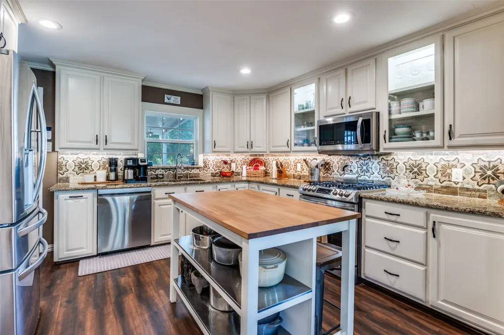 2601 Murphy Drive Bedford, TX 76021