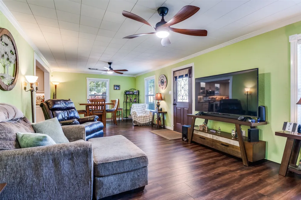 2601 Murphy Drive Bedford, TX 76021