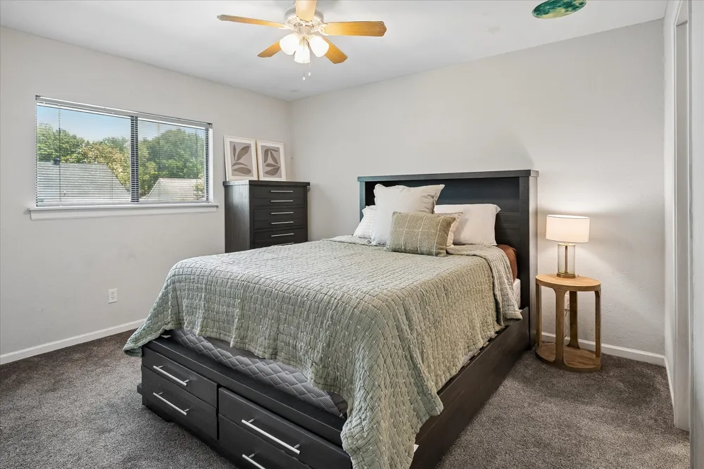 109 Clove Lane Euless, TX 76039