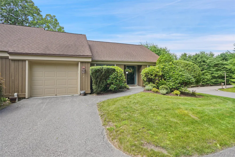 537 Heritage Hills Drive #F Somers, NY 10589