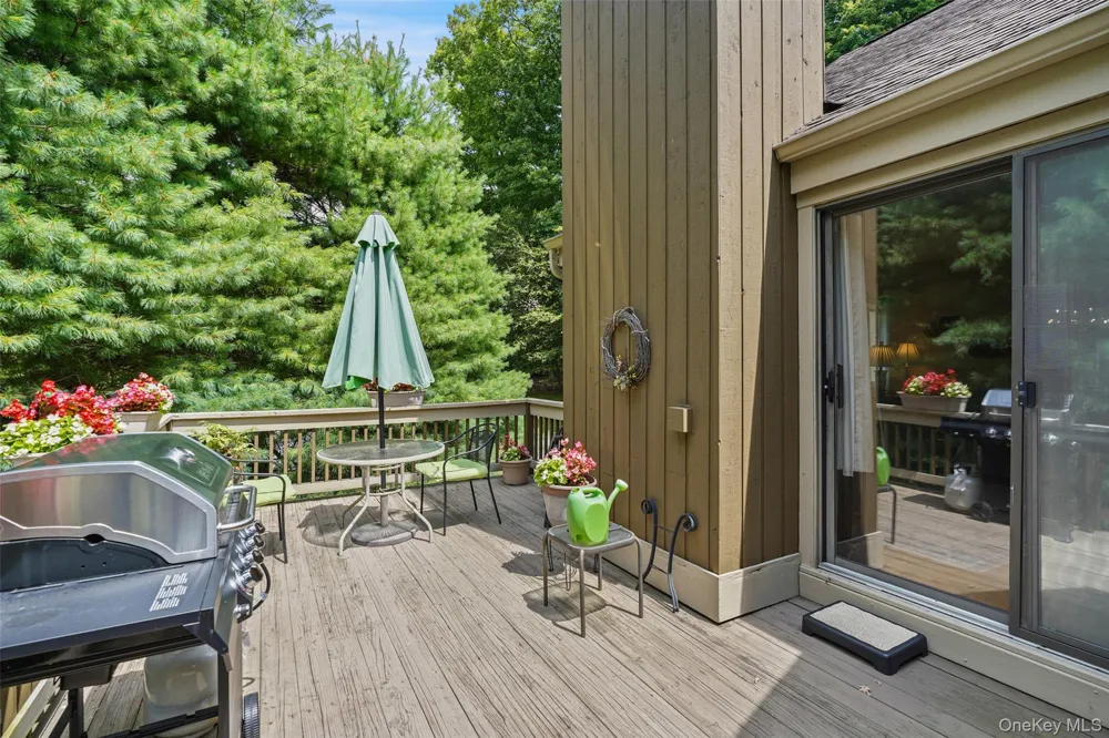 537 Heritage Hills Drive #F Somers, NY 10589
