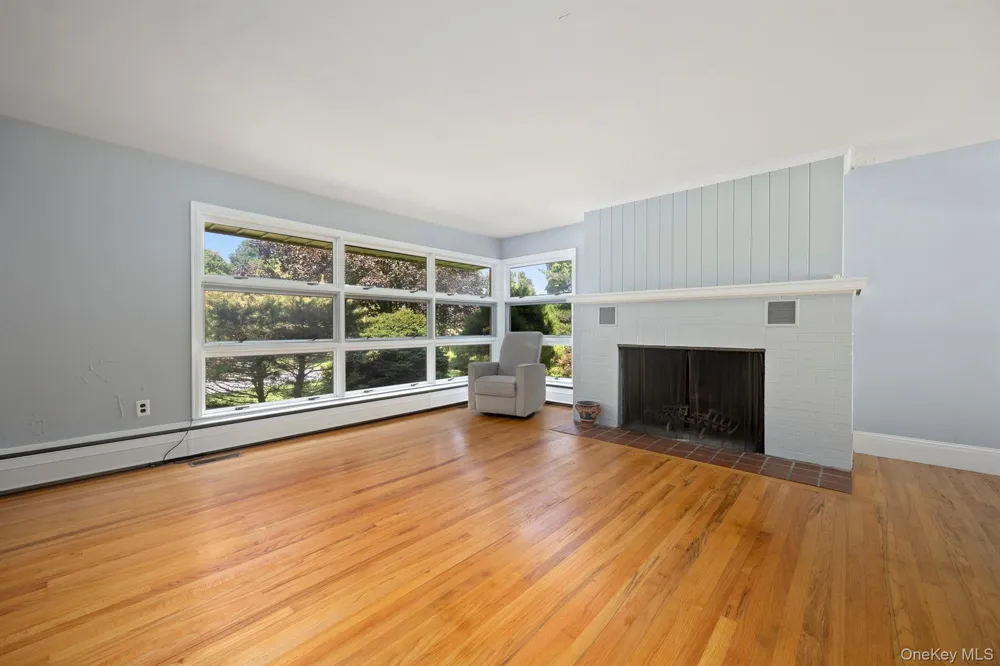 12 Ciferri Drive Millbrook, NY 12545