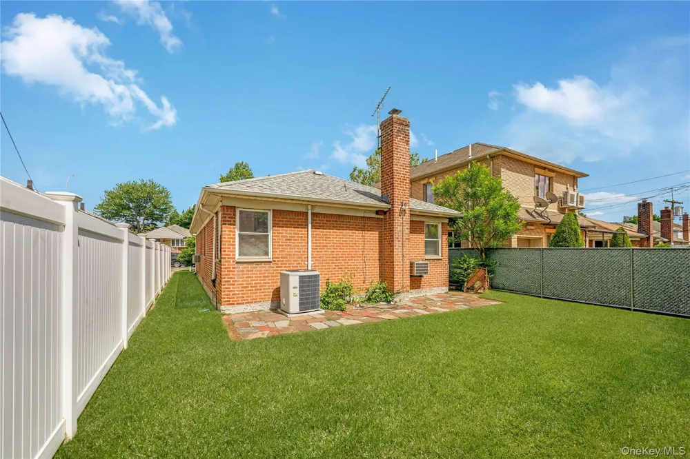 7326 171st Street Fresh Meadows, NY 11366