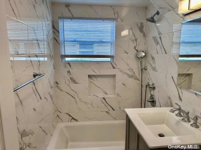 254 E Beech Street Long Beach, NY 11561