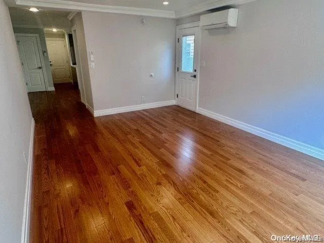 254 E Beech Street Long Beach, NY 11561
