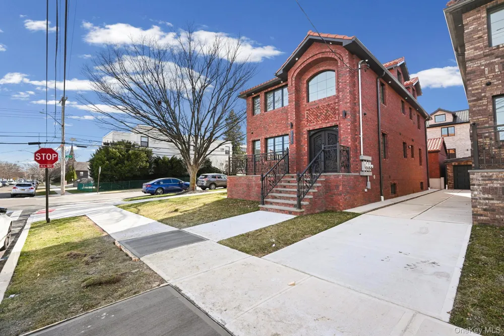 38-40 215 STREET Flushing, NY 11361