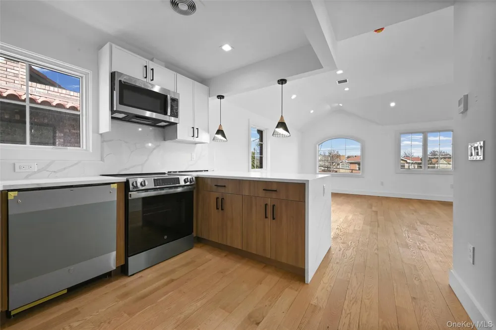 38-40 215 STREET Flushing, NY 11361
