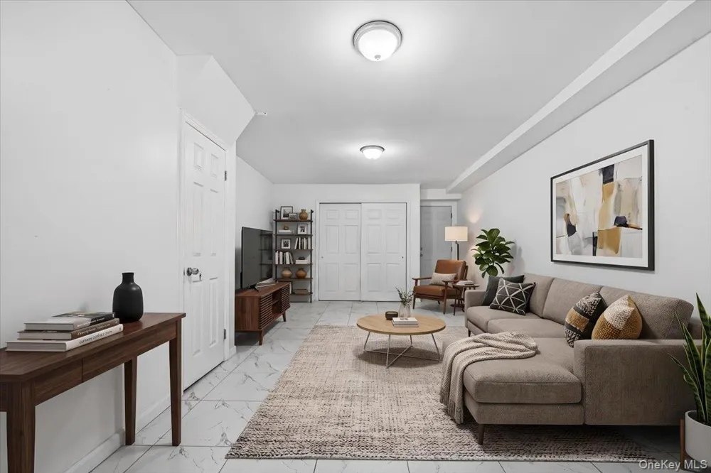 2050 Ryer Avenue Bronx, NY 10457