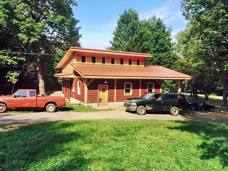 43 Augustine Road Saugerties, NY 12477