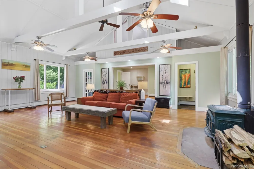 43 Augustine Road Saugerties, NY 12477