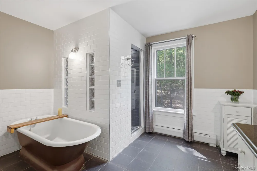 43 Augustine Road Saugerties, NY 12477