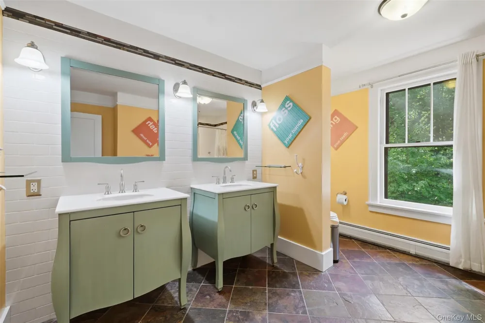 43 Augustine Road Saugerties, NY 12477