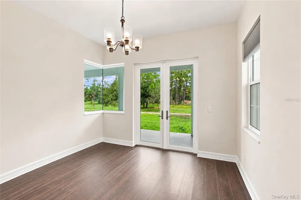 8146 Tropicaire Call Listing Agent, FL 34291