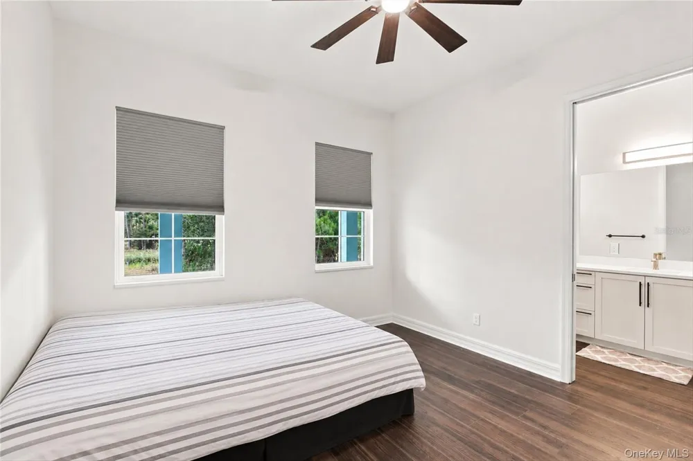 8146 Tropicaire Call Listing Agent, FL 34291