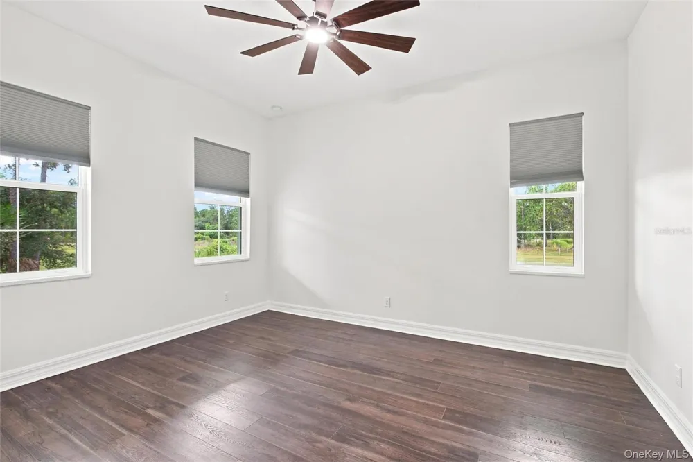 8146 Tropicaire Call Listing Agent, FL 34291